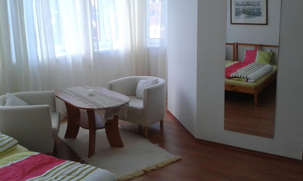 Urban Center Hotel Oravsky Podzamok Ngoại thất bức ảnh